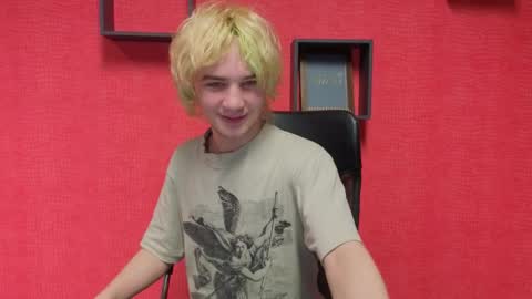 JameMiller online show from April 7, 9:15 pm