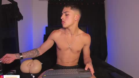 LeonardoInsta LeonardoperezcoPvt open online show from February 22, 4:29 am