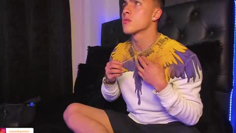 LeonardoInsta LeonardoperezcoPvt open online show from December 12, 3:54 am