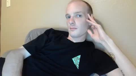 james231231 online show from April 28, 2:38 am