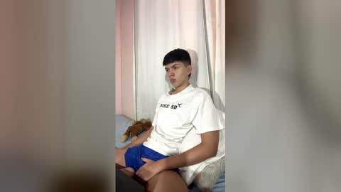 james_chez online show from March 25, 2:43 pm