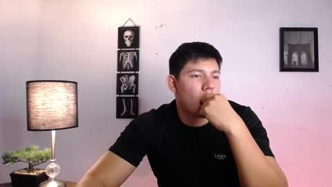 james_cr online show from November 19, 1:05 am