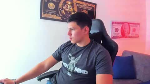 james_cr online show from March 3, 8:29 pm