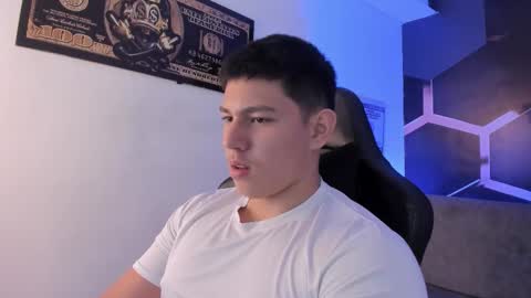 james_cr online show from September 24, 3:06 am