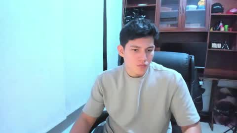 james_cr online show from February 5, 4:16 am