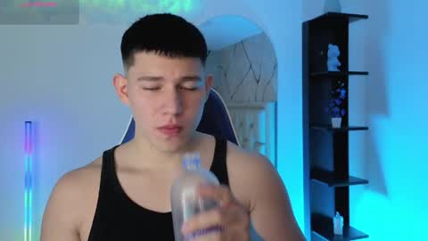 james_cr online show from May 31, 4:06 pm
