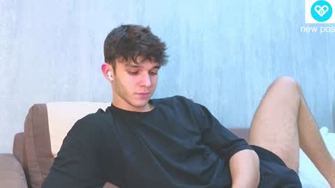 James online show from February 4, 8:38 pm