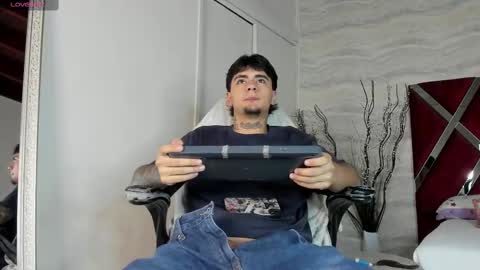 jamesdekker online show from September 25, 8:52 pm