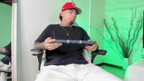 jamesdekker online show from September 22, 7:24 pm