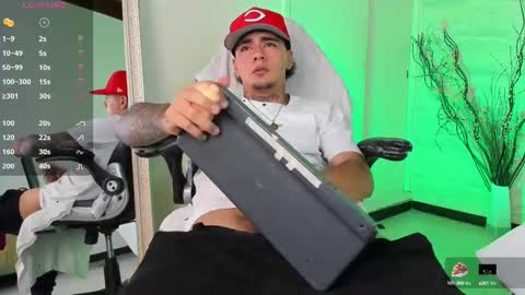 jamesdekker online show from September 13, 9:05 pm