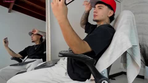 jamesdekker online show from September 19, 7:57 pm