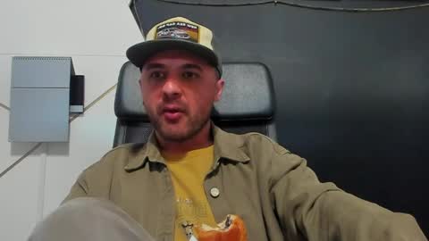 JamesMyers online show from June 3, 4:14 am