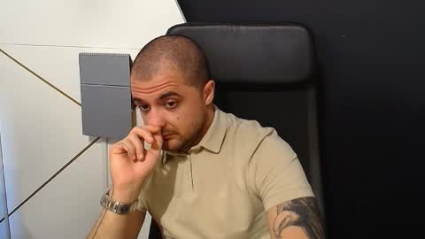 JamesMyers online show from November 1, 8:07 am