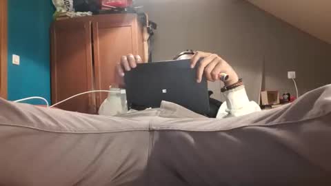 jamessisi online show from October 5, 6:34 pm