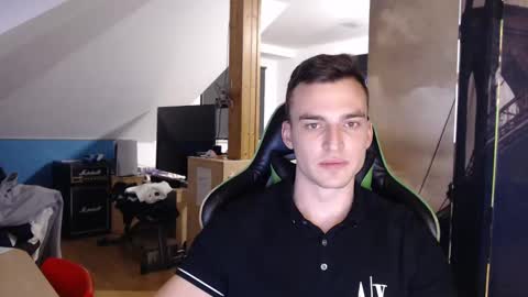 jamesss11158699 online show from January 11, 8:10 pm