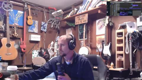 Snapshot of jameswebbscope chatting on October 26, 2:13 am Jameswebbscope online show from October 26, 2:13 am