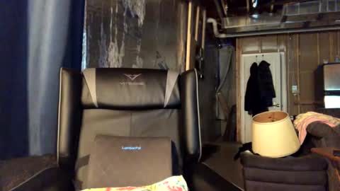 Snapshot of jamie19905 chatting on December 28, 2:33 pm jamie19905 online show from December 28, 2:33 pm