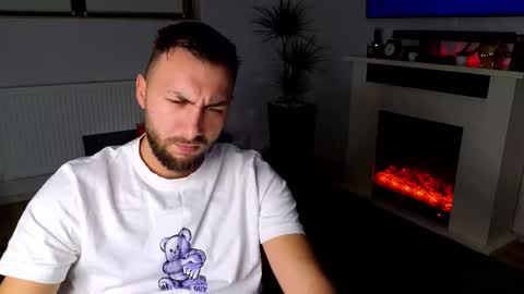 Robbie online show from November 23, 8:03 am