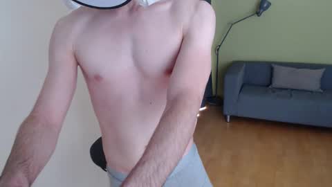 janB 25 online show from March 26, 4:33 pm