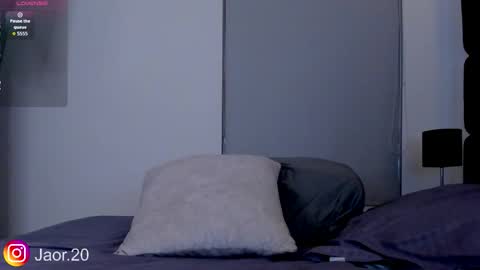 Jaor Owens online show from October 18, 1:54 am