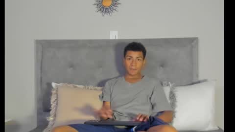 jared_blake online show from December 18, 1:15 am