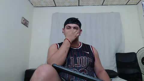 jason_boy_ online show from May 16, 10:36 am