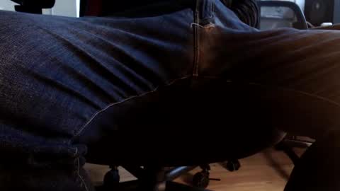 Snapshot of jasonholly chatting on January 22, 3:29 pm Benedick Cumbersnatch online show from January 22, 3:29 pm