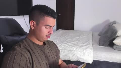 JBrooksXx online show from January 23, 9:29 pm