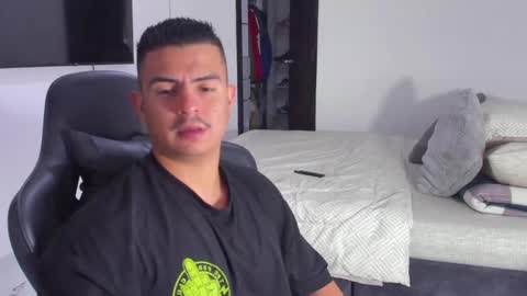 JBrooksXx online show from January 20, 10:04 pm