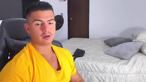 JBrooksXx online show from December 30, 5:02 pm