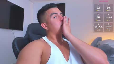 JBrooksXx online show from October 30, 5:31 am