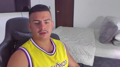 JBrooksXx online show from February 5, 7:31 pm