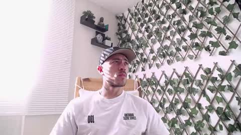 JKing  online show from March 8, 9:29 pm