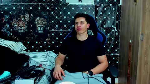 Javier online show from March 5, 5:47 am