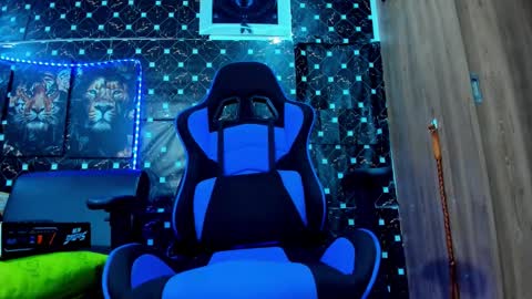 Javier online show from September 17, 2:23 am