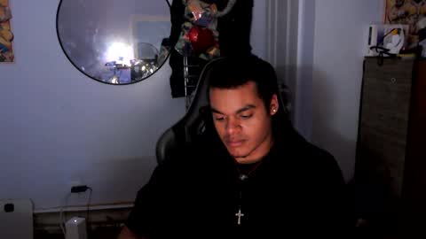 Snapshot of javiricorich chatting on October 25, 3:52 am javiSdick online show from October 25, 3:52 am