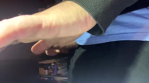 Snapshot of jawssharkparty chatting on January 4, 7:13 am Jaws  online show from January 4, 7:13 am