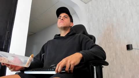 jaxon_steel01 online show from February 27, 5:34 am