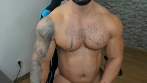 JaxonHunk online show from November 1, 12:58 am