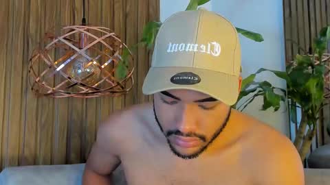 Jay Rock online show from November 28, 4:15 am