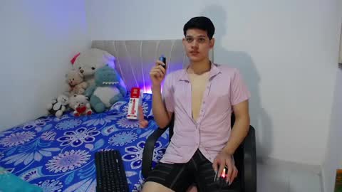 Jayder Steven online show from April 24, 1:30 am