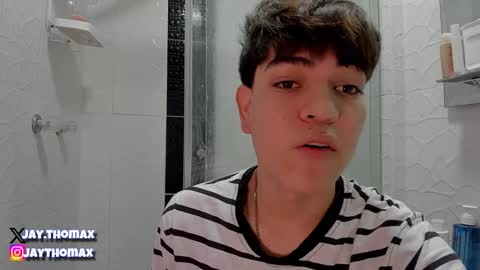 jaythomax online show from December 2, 6:41 pm