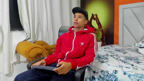 jaze_bradley online show from February 25, 11:19 am