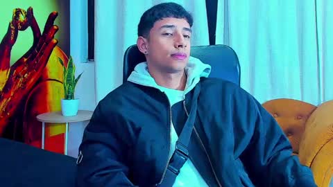 jaze_bradley online show from March 8, 11:11 am