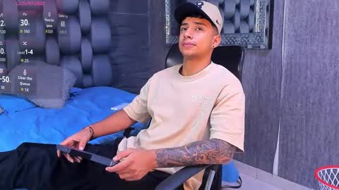 jaze_bradley online show from October 1, 11:36 am