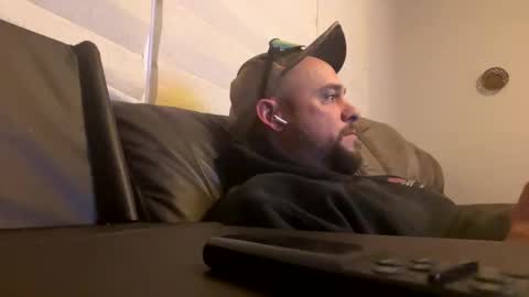 jbills910910 online show from March 12, 3:36 am