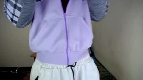 Snapshot of jboy_s chatting on February 9, 2:29 pm jboy_s online show from February 9, 2:29 pm