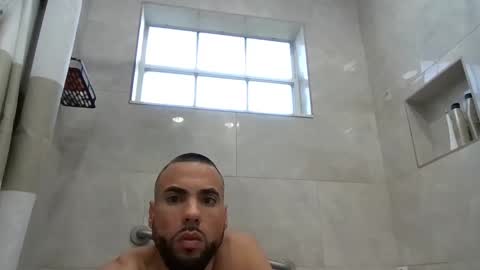 Snapshot of jcmax305 chatting on March 9, 1:37 pm JcMax305 online show from March 9, 1:37 pm