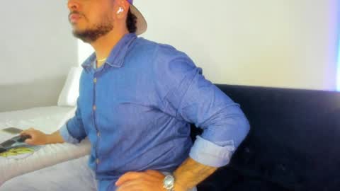 Jean alex  online show from July 26, 12:18 am