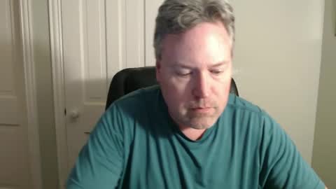 Snapshot of jeb5150 chatting on December 18, 5:48 am JE online show from December 18, 5:48 am